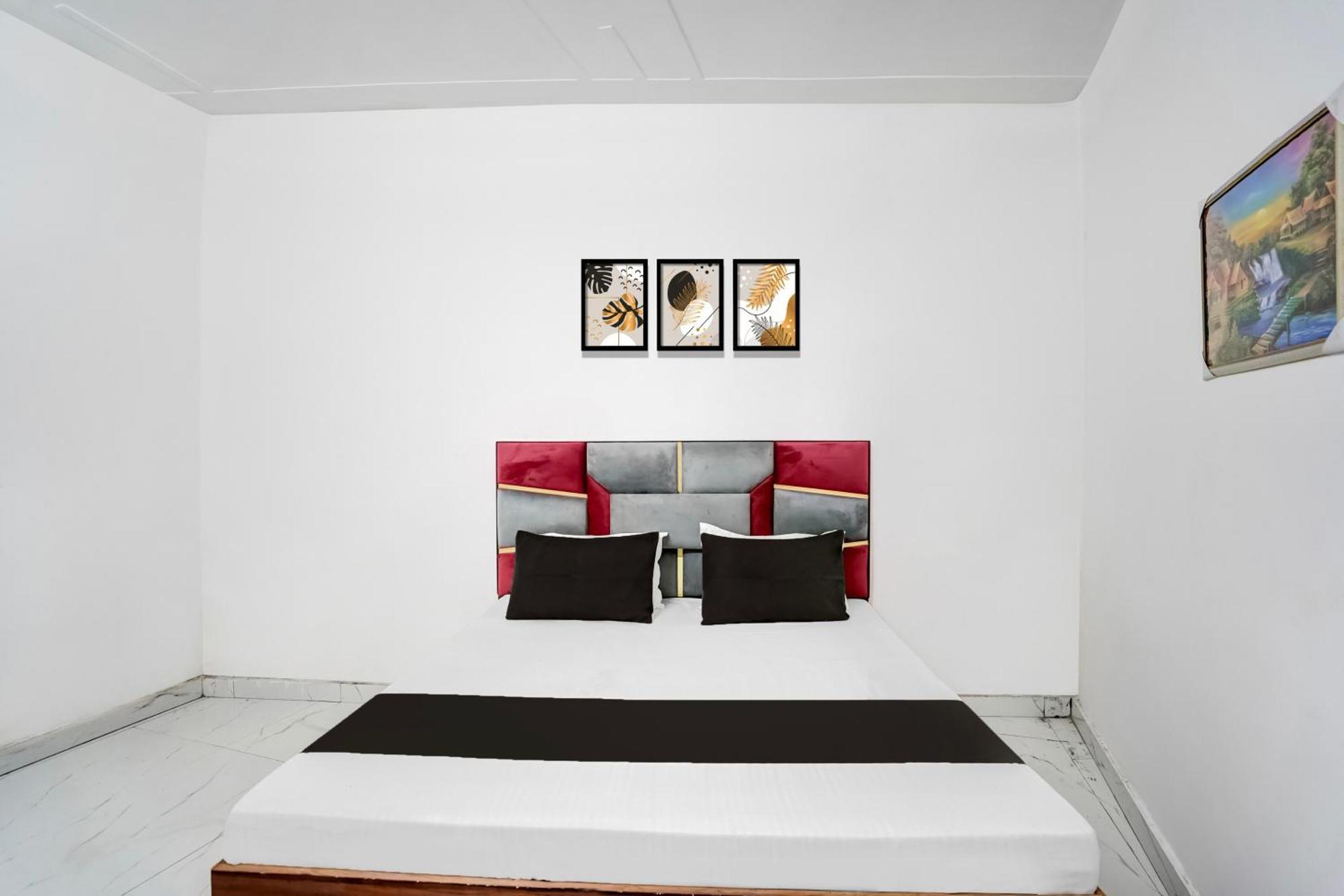 Super Hotel O Burari Yeni Delhi Dış mekan fotoğraf
