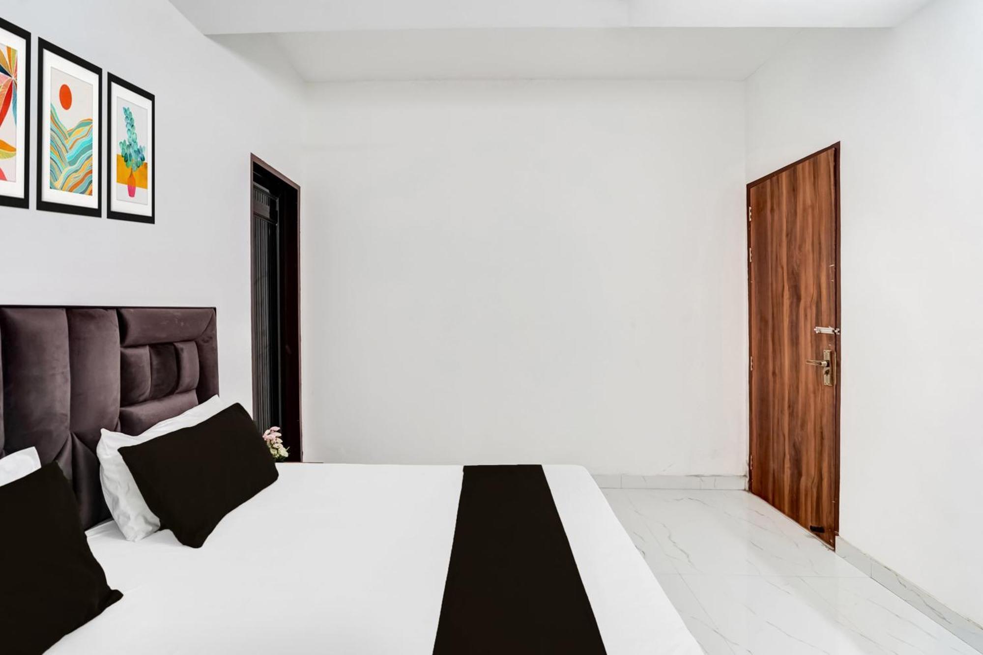 Super Hotel O Burari Yeni Delhi Dış mekan fotoğraf